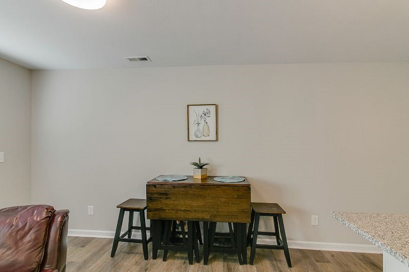 Furnished Finder property 418862_1 photo 10