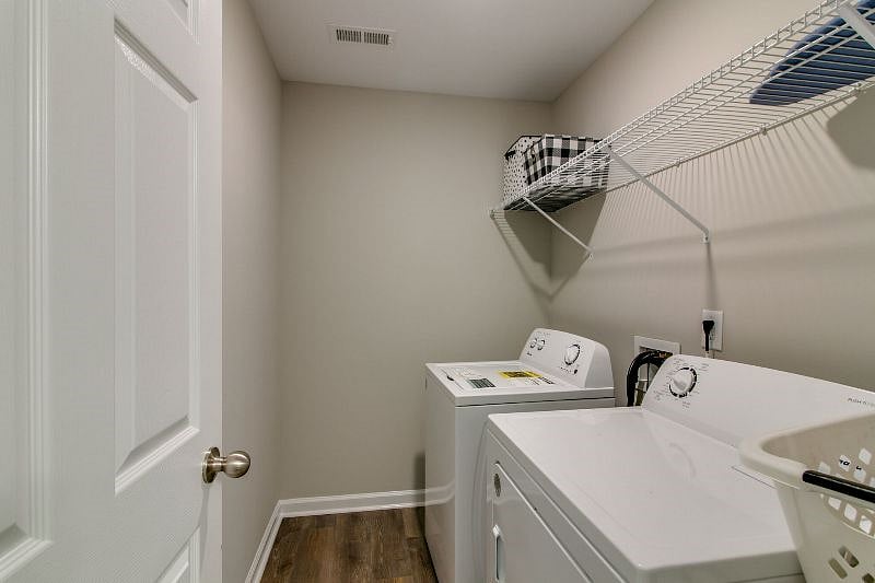 Furnished Finder property 418862_1 photo 11