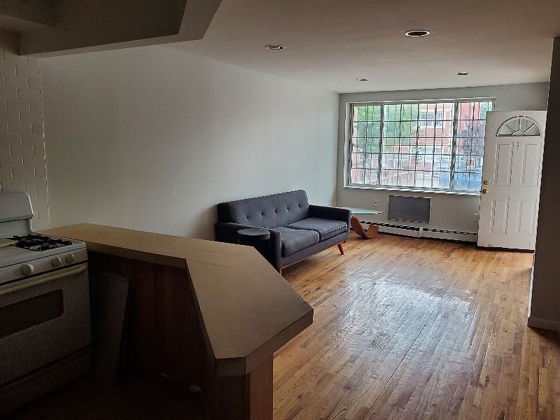 Furnished Finder property 418902_1 photo 5
