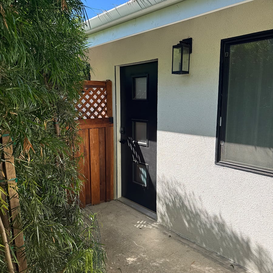 Furnished Finder property 419018_1 photo 11