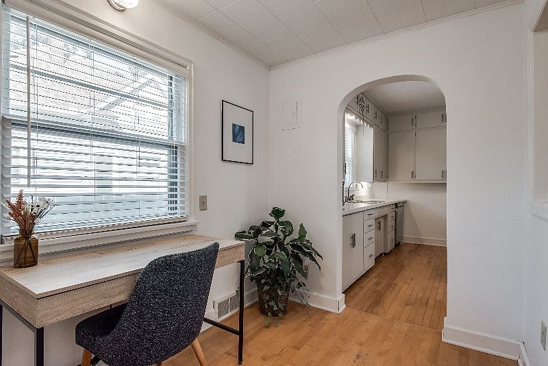 Furnished Finder property 419091_1 photo 23