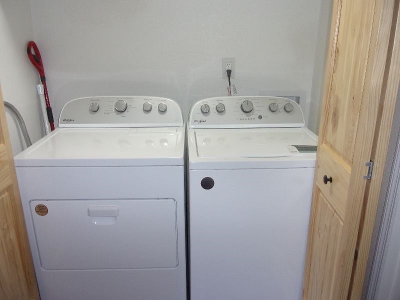 Furnished Finder property 419124_1 photo 7