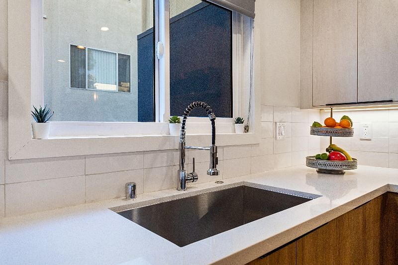 Furnished Finder property 419131_1 photo 6