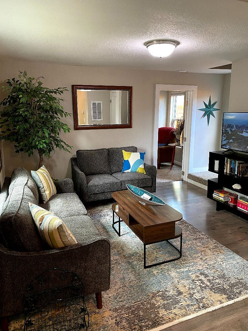 Furnished Finder property 419159_1 photo 3