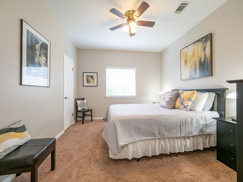 Furnished Finder property 419213_1 photo 31
