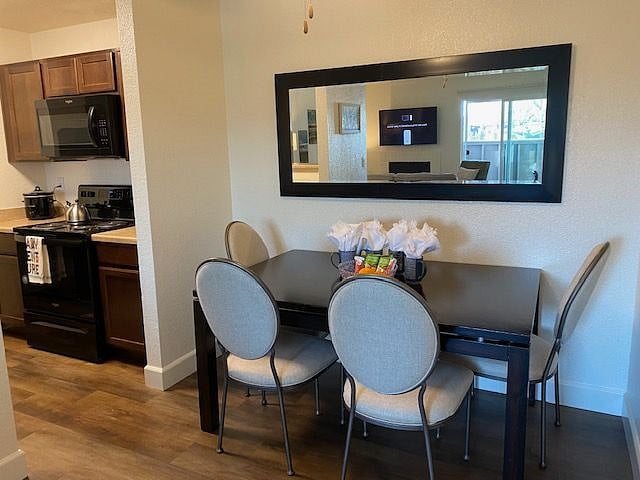 Furnished Finder property 419371_4 photo 5