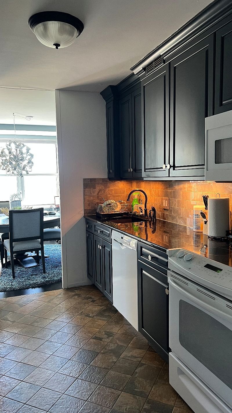 Furnished Finder property 419434_1 photo 7