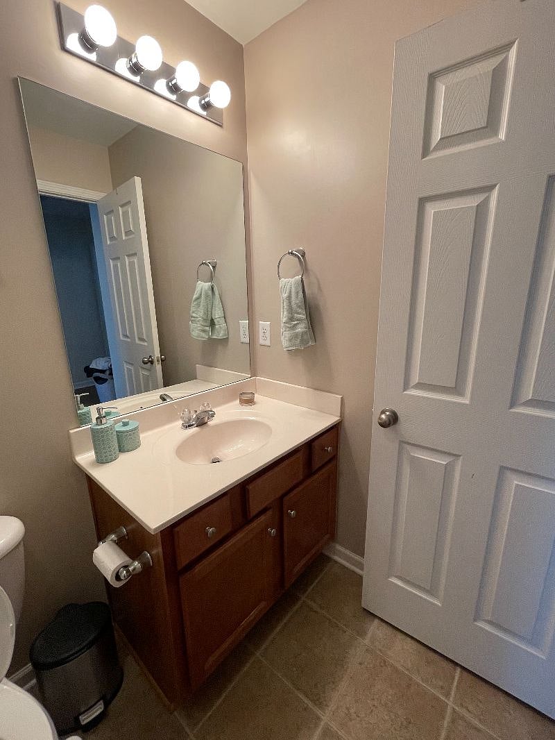 Furnished Finder property 419435_1 photo 11