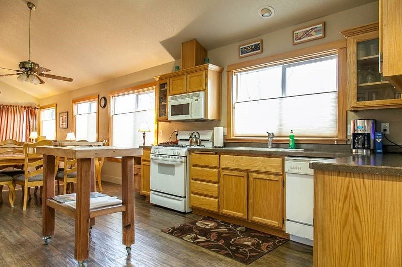 Furnished Finder property 419494_1 photo 4