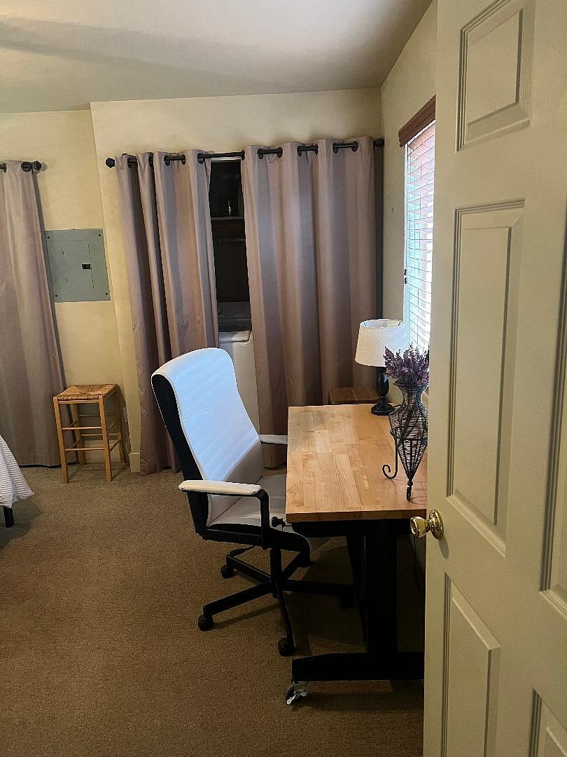 Furnished Finder property 419494_2 photo 6