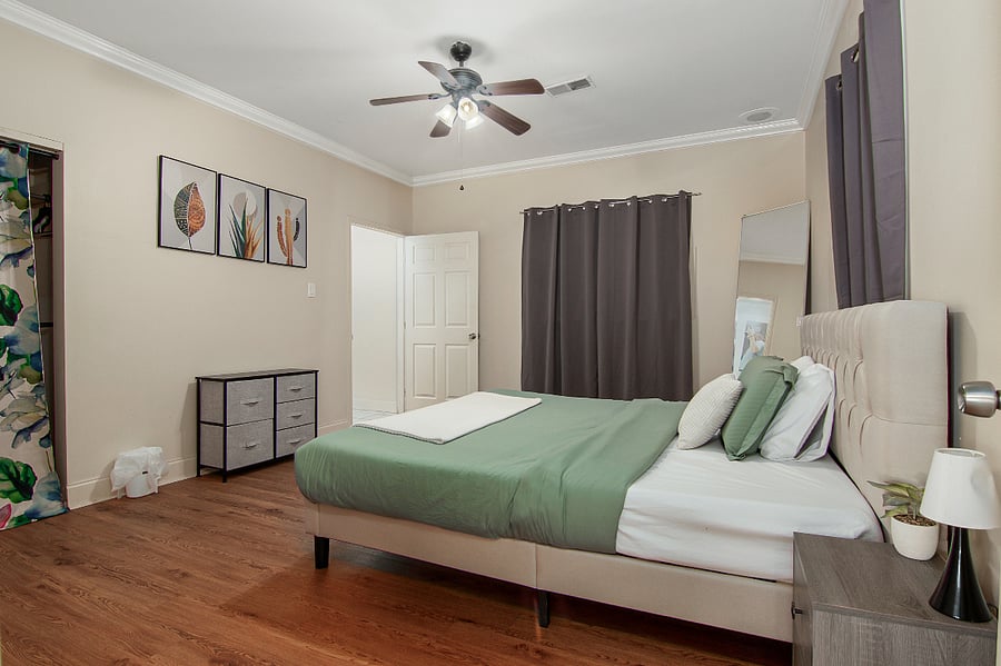Furnished Finder property 419521_3 photo 6