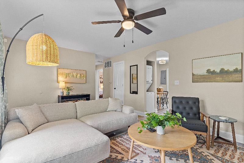 Furnished Finder property 419544_1 photo 3