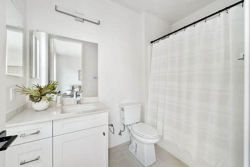 Furnished Finder property 419635_1 photo 6