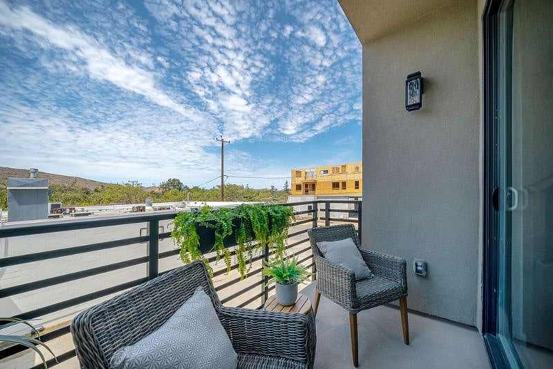 Furnished Finder property 419635_1 photo 17