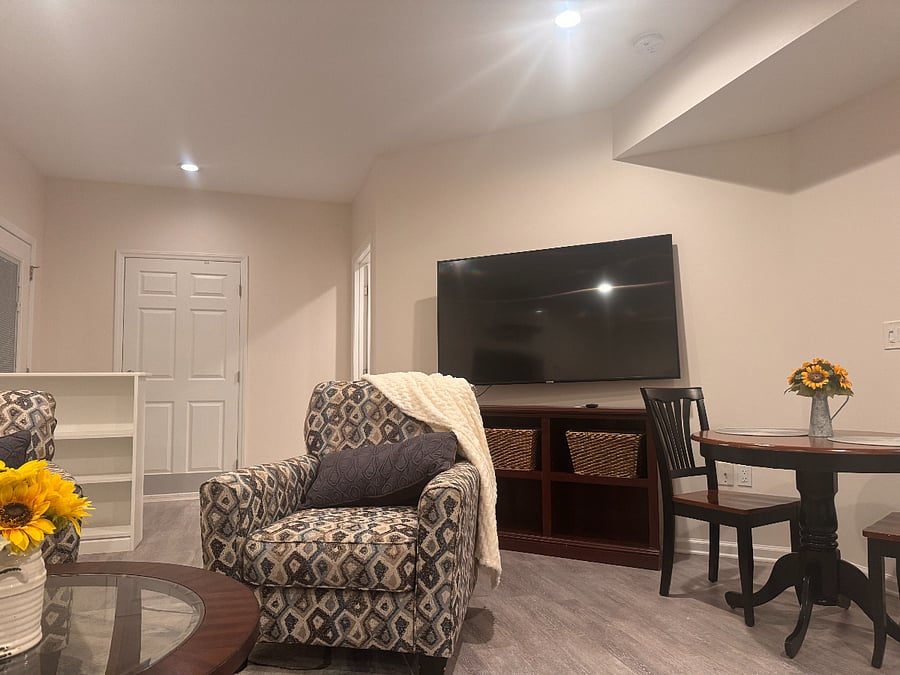Furnished Finder property 419826_2 photo 9