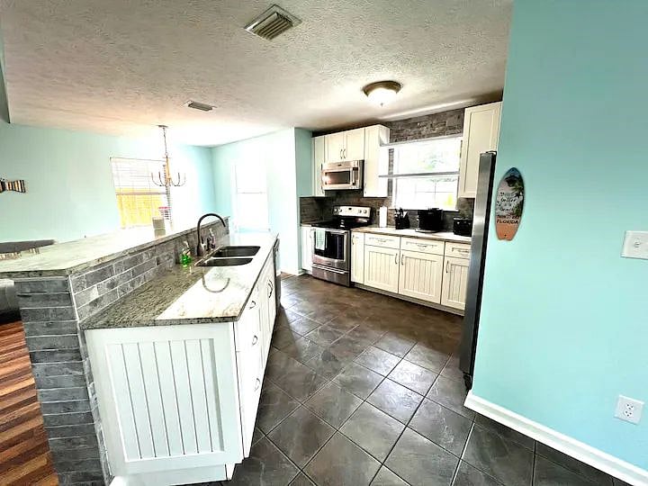 Furnished Finder property 419830_1 photo 5