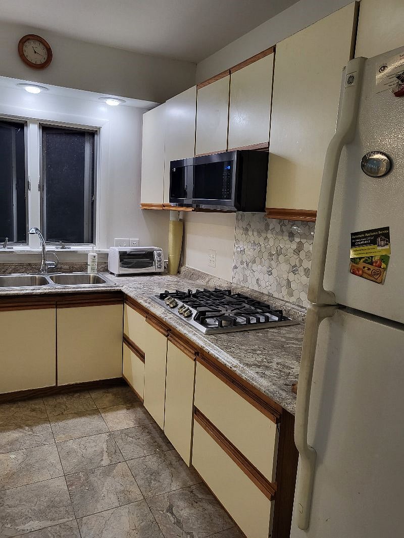Furnished Finder property 419831_1 photo 9