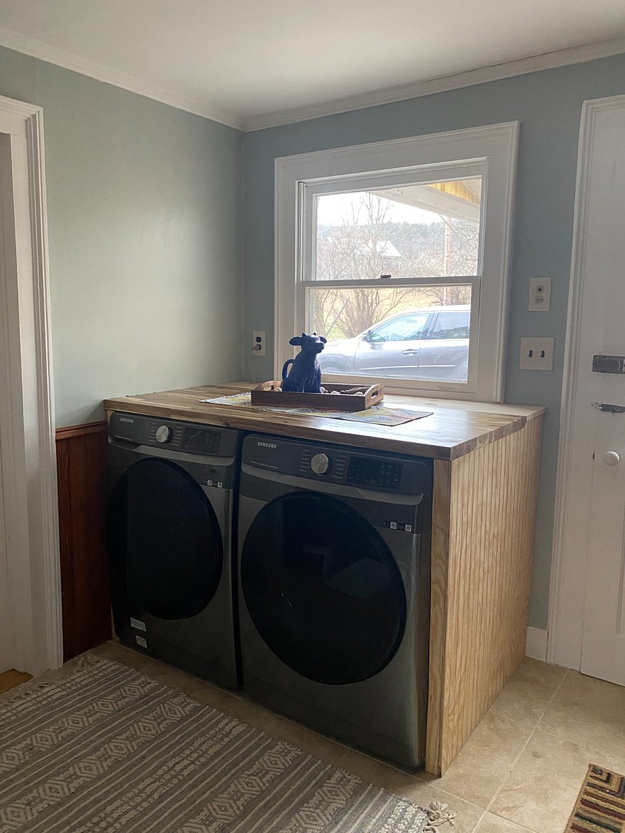 Laundry area
