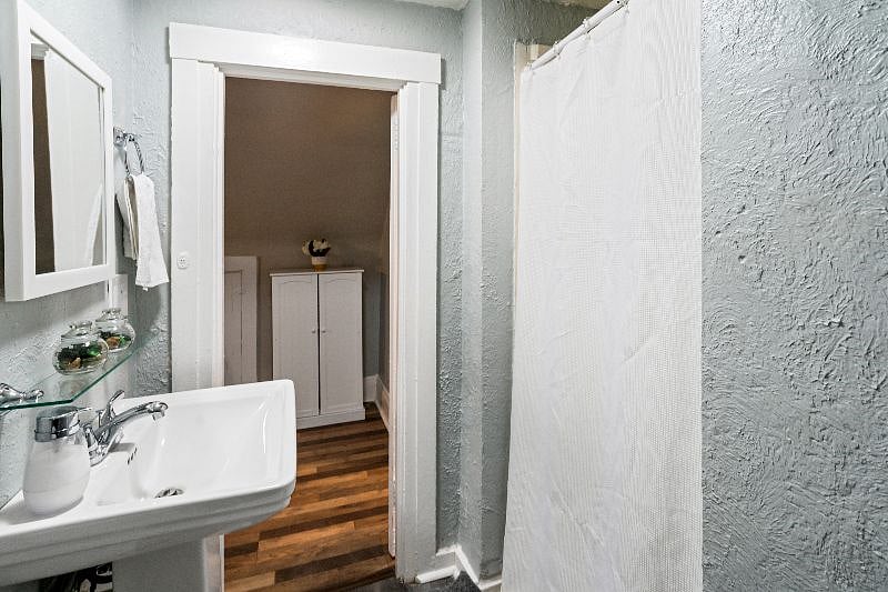 Furnished Finder property 419892_3 photo 11