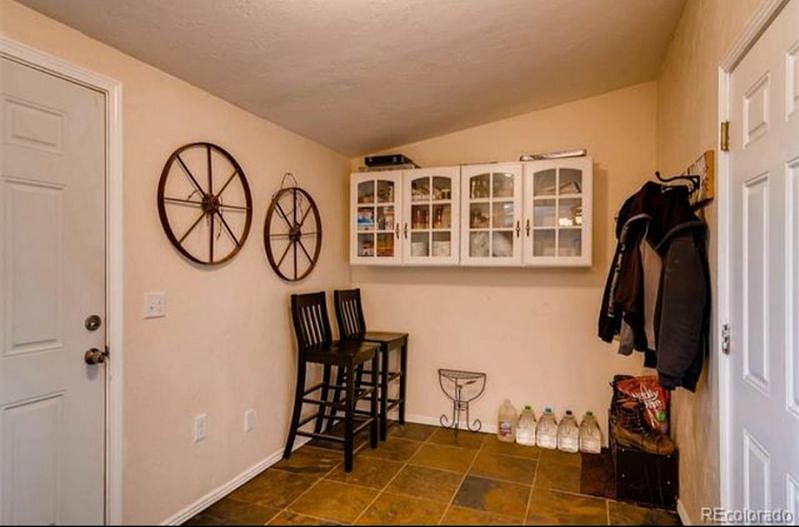 Furnished Finder property 419985_1 photo 6