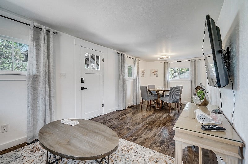 Furnished Finder property 420011_1 photo 7