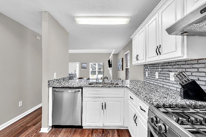Furnished Finder property 420048_1 photo 10