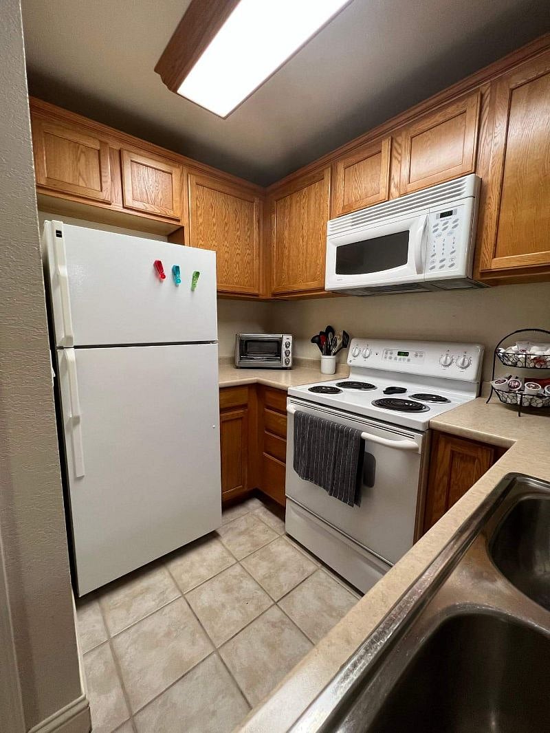 Furnished Finder property 420235_1 photo 5