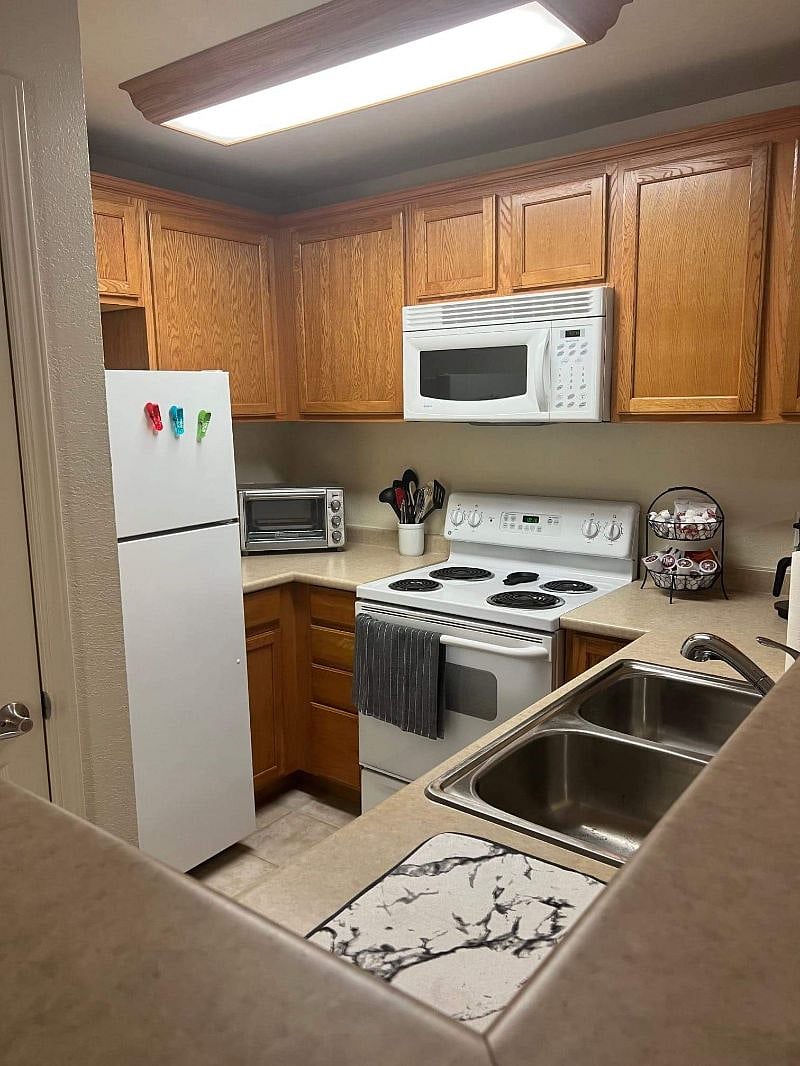 Furnished Finder property 420235_1 photo 7
