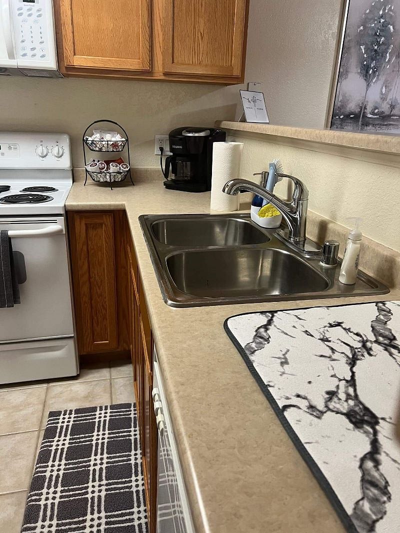 Furnished Finder property 420235_1 photo 9