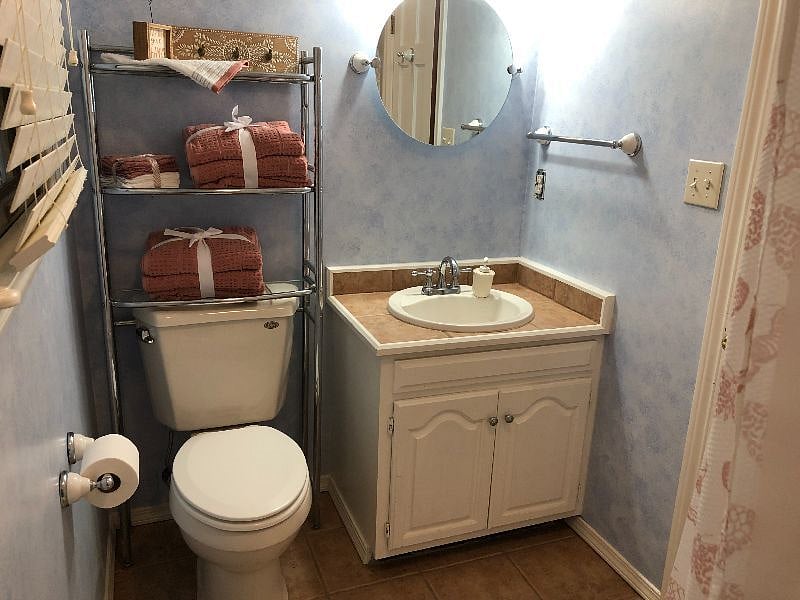 Furnished Finder property 420240_1 photo 32