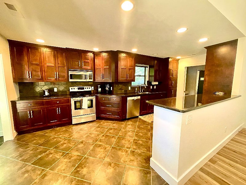 Furnished Finder property 420262_1 photo 3