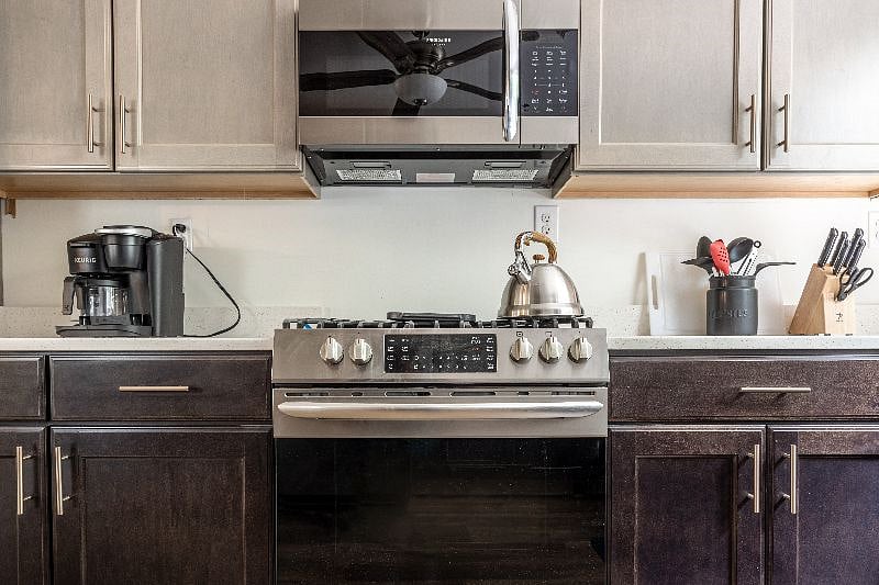 Furnished Finder property 420281_1 photo 17
