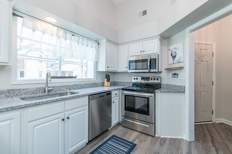 Furnished Finder property 420286_1 photo 4