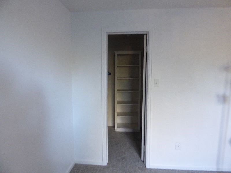 Furnished Finder property 420325_1 photo 27