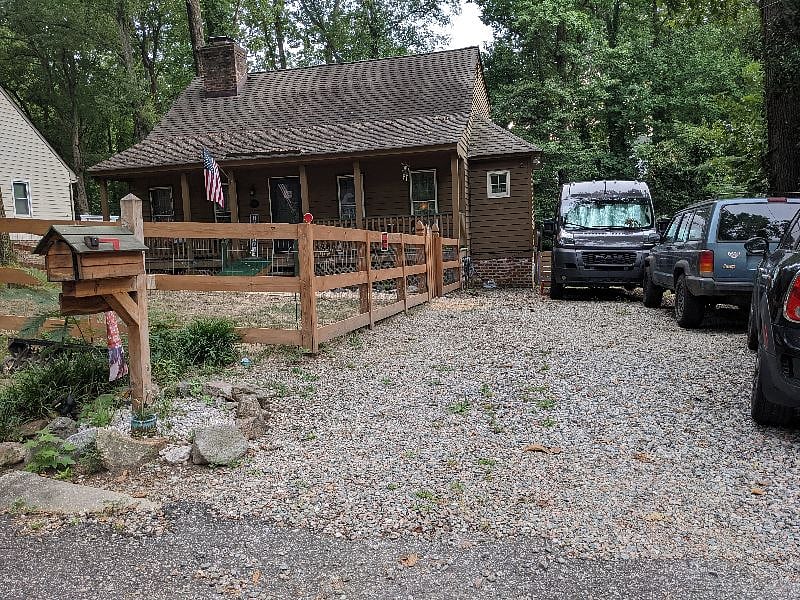 Driveway front yard