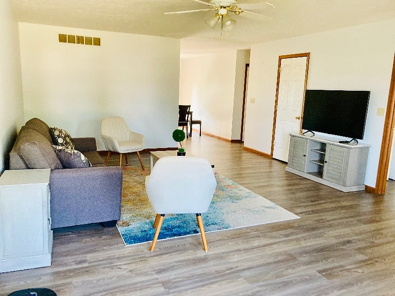 Furnished Finder property 420447_1 photo 3