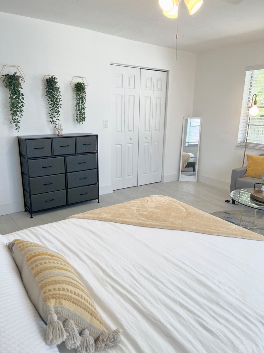 Primary bedroom with walk in closer