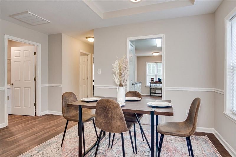 Furnished Finder property 420532_1 photo 17