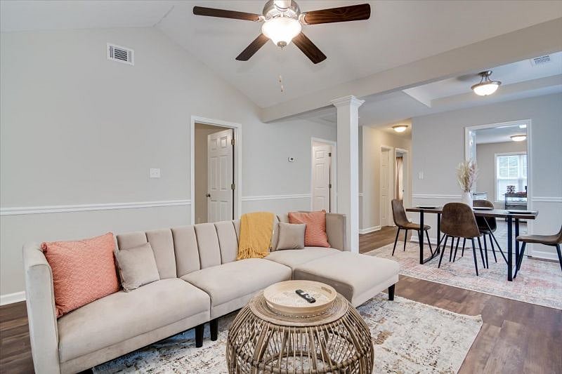 Furnished Finder property 420532_1 photo 14