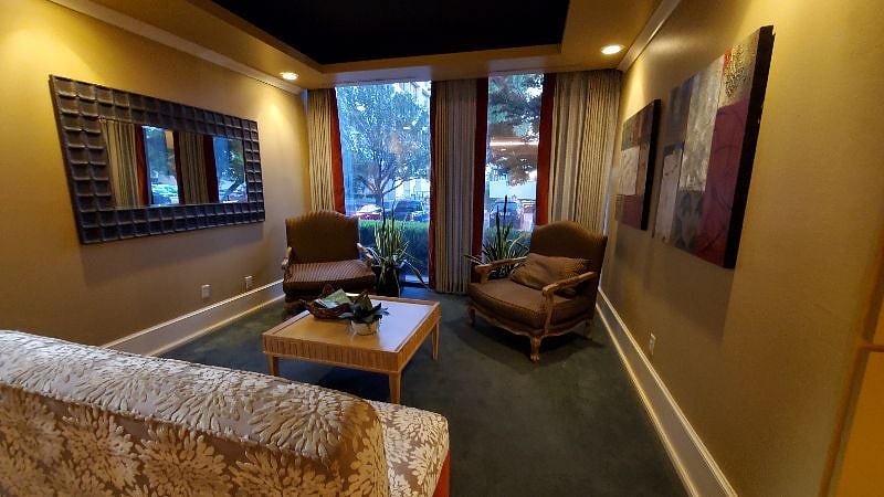 sitting area in foyer