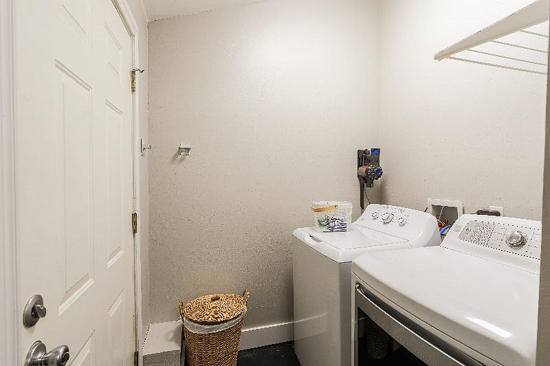 Furnished Finder property 420594_1 photo 45