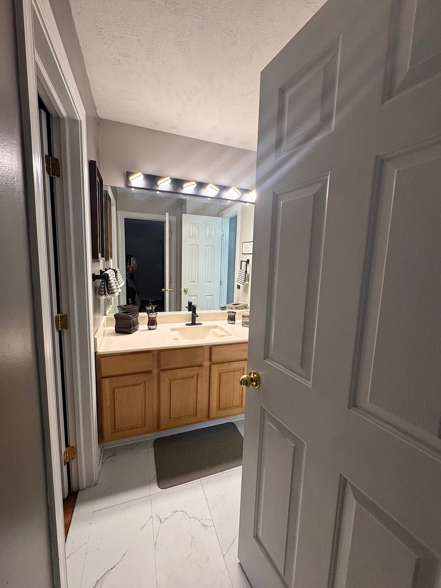 Furnished Finder property 420637_1 photo 10