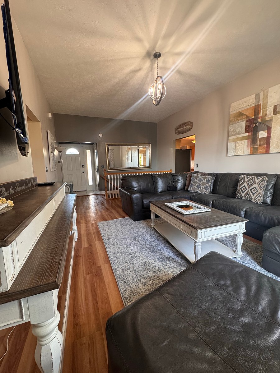 Furnished Finder property 420637_1 photo 3