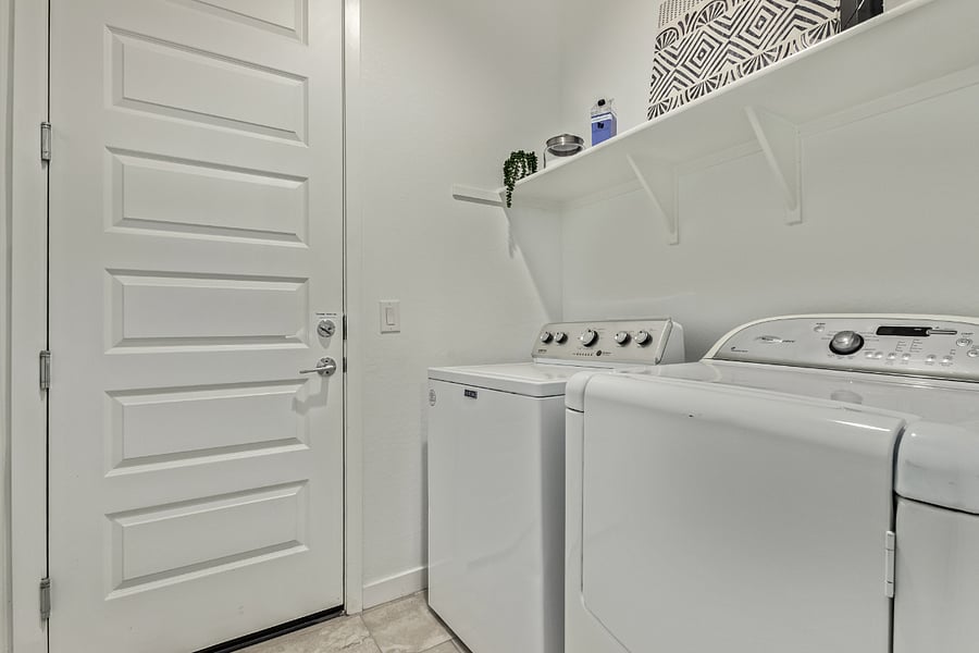 Onsite Washer & Dryer 
