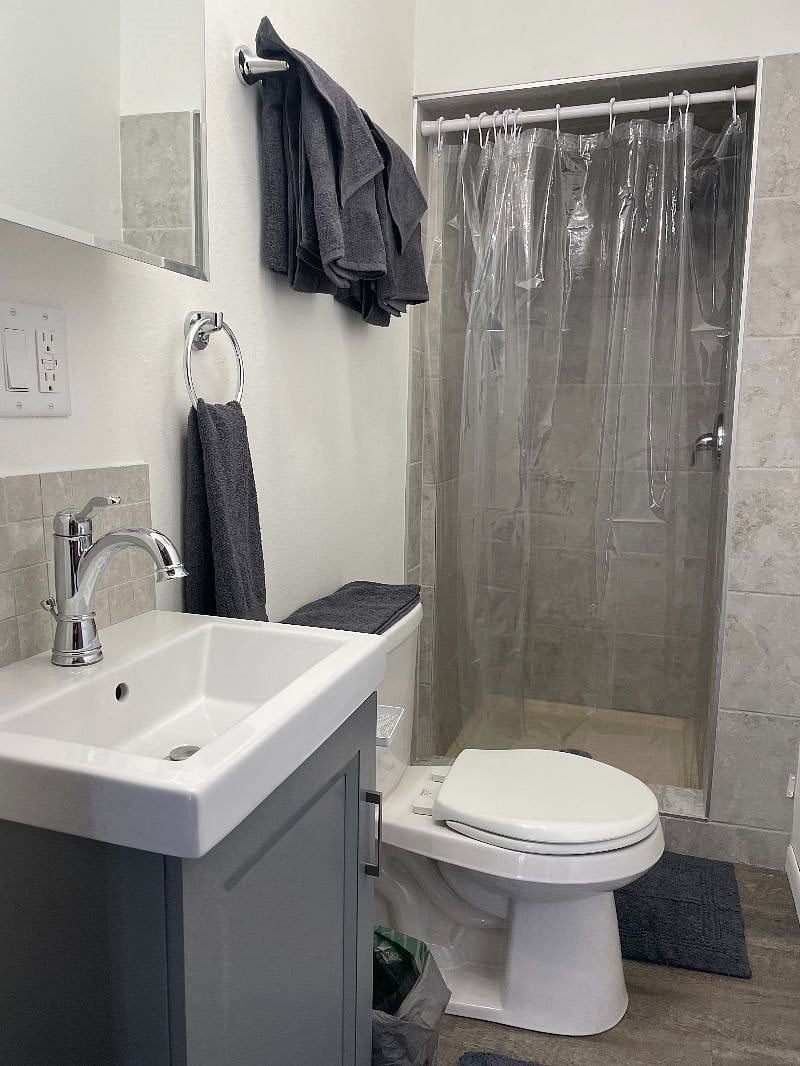 Furnished Finder property 420658_2 photo 17