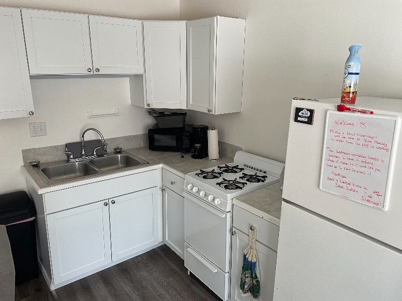 Furnished Finder property 420658_2 photo 4