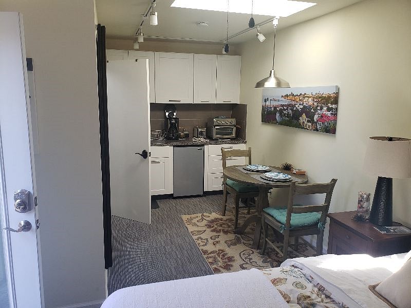 Furnished Finder property 420667_1 photo 6