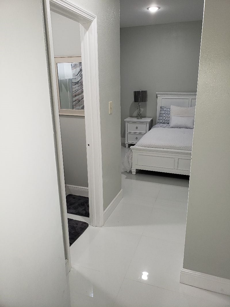 Furnished Finder property 420678_1 photo 8