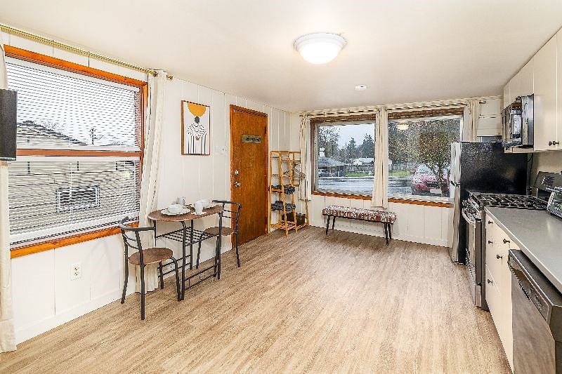 Furnished Finder property 420681_1 photo 6