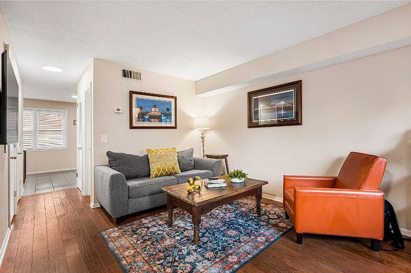 Furnished Finder property 420713_1 photo 3